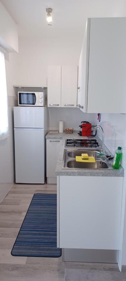 Casa Bivi - Apartments With 1 And 2 Bedrooms - Click Here For More Availabilities 利尼亚诺萨比亚多罗 外观 照片
