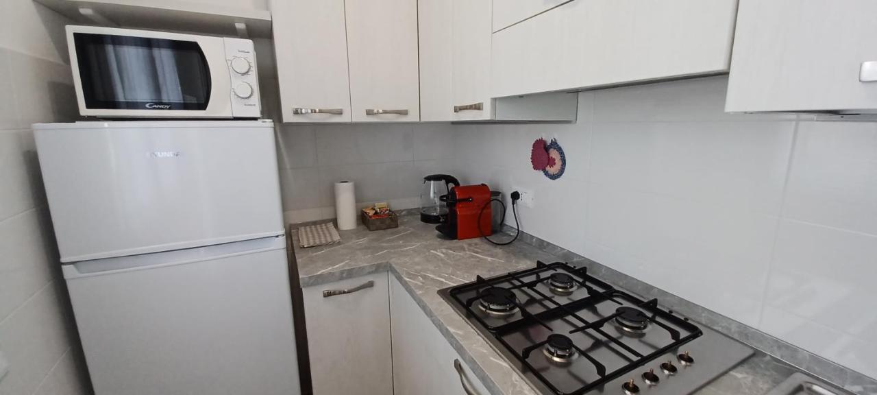 Casa Bivi - Apartments With 1 And 2 Bedrooms - Click Here For More Availabilities 利尼亚诺萨比亚多罗 外观 照片