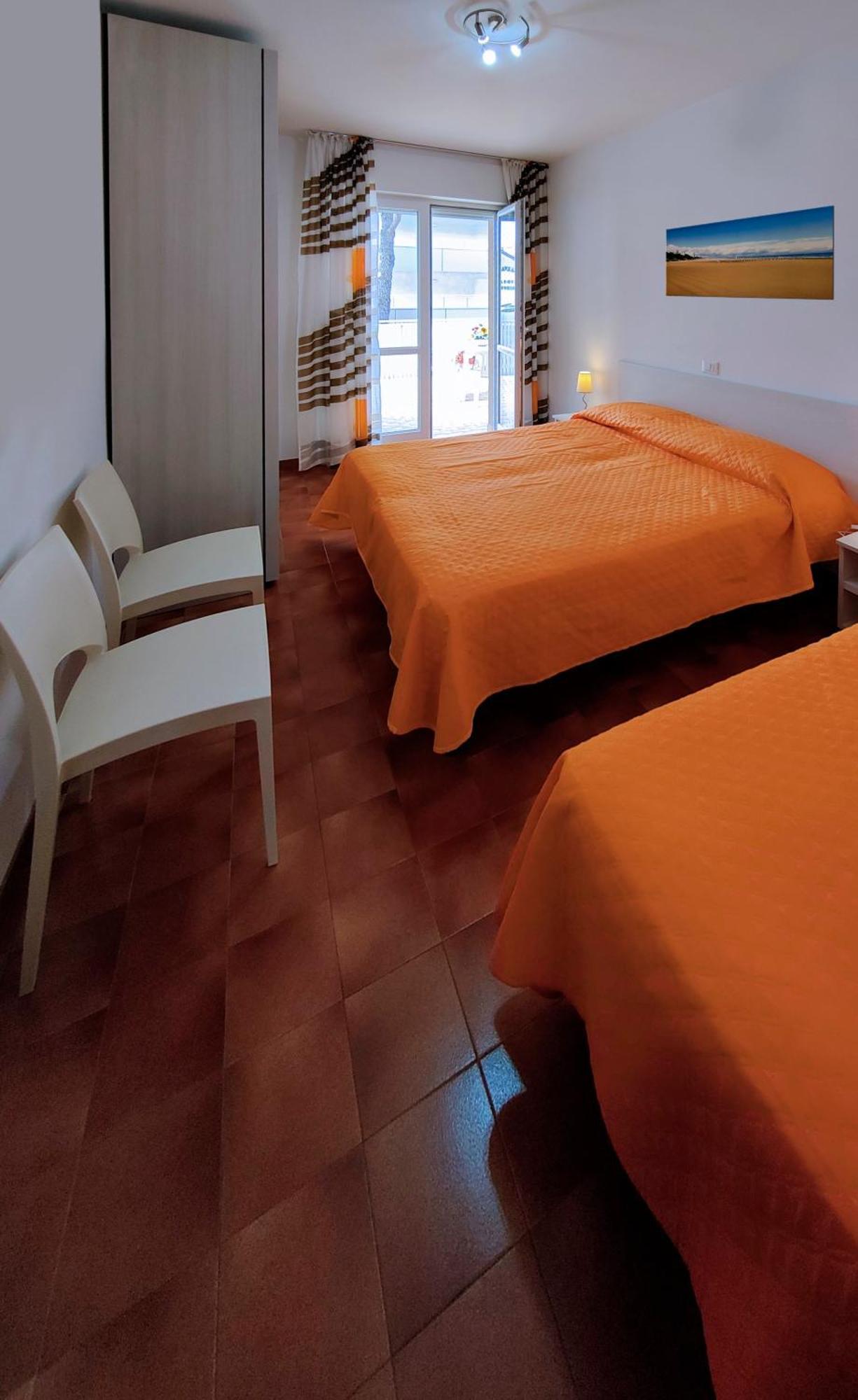 Casa Bivi - Apartments With 1 And 2 Bedrooms - Click Here For More Availabilities 利尼亚诺萨比亚多罗 外观 照片