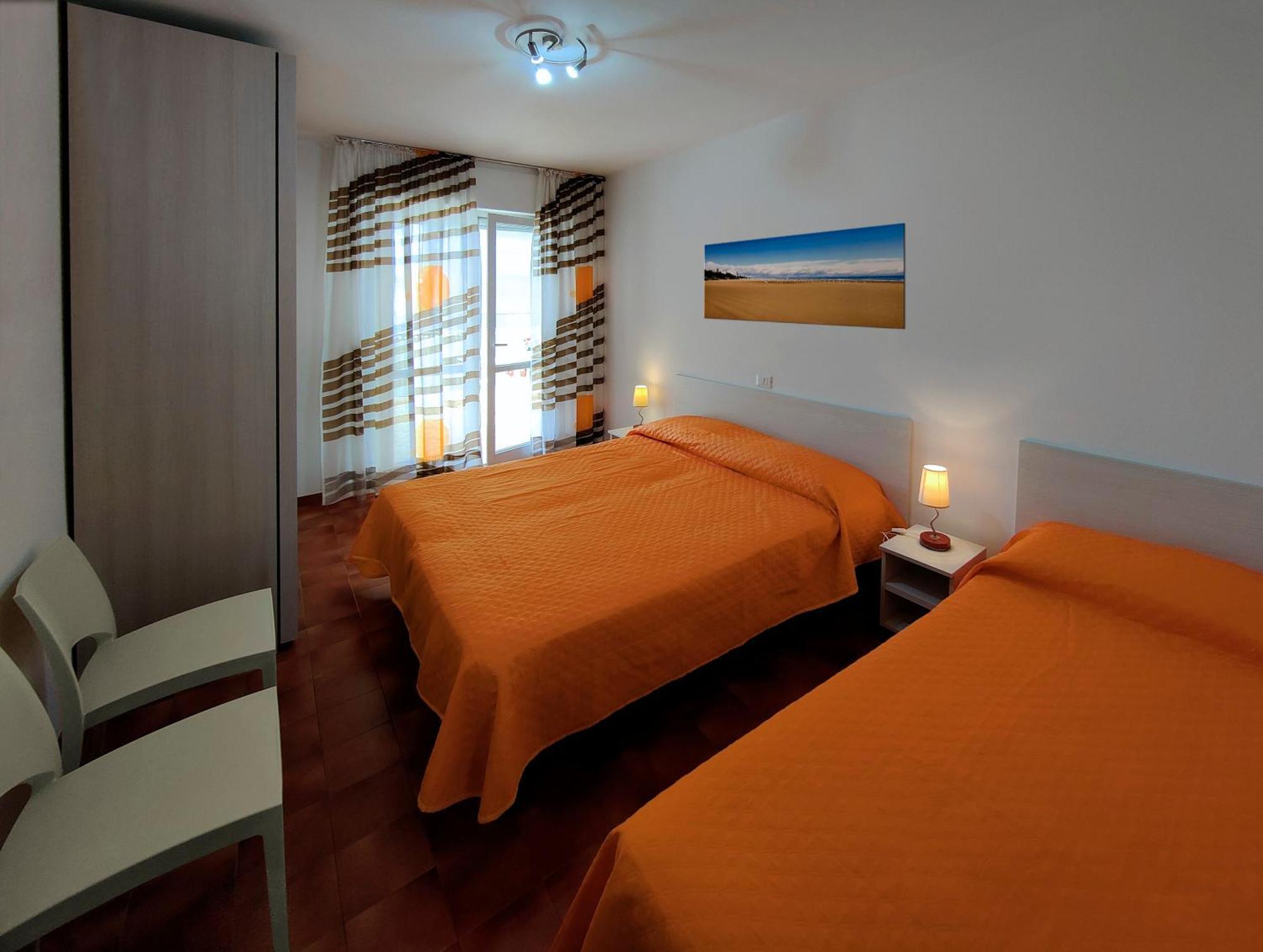 Casa Bivi - Apartments With 1 And 2 Bedrooms - Click Here For More Availabilities 利尼亚诺萨比亚多罗 外观 照片