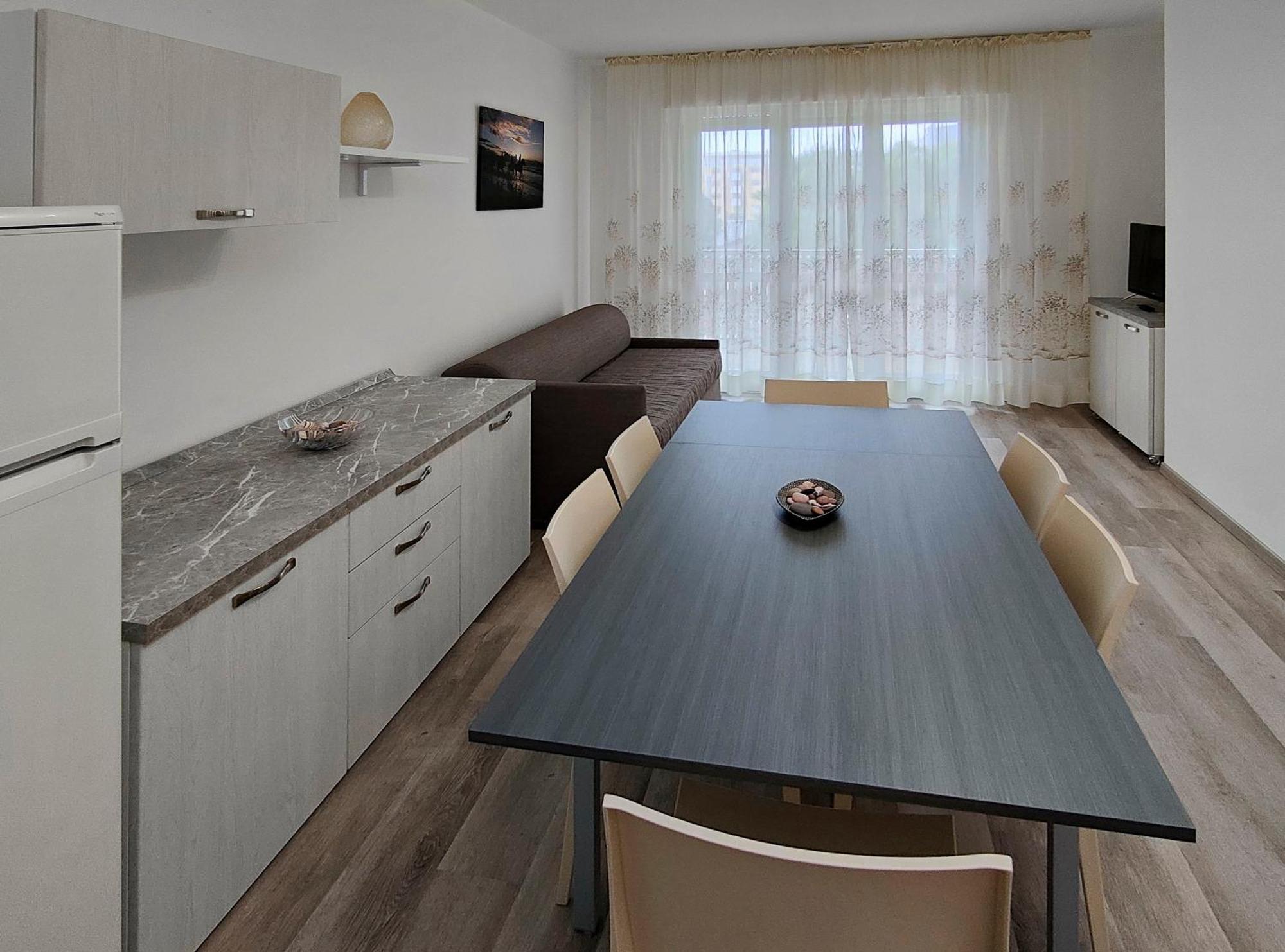 Casa Bivi - Apartments With 1 And 2 Bedrooms - Click Here For More Availabilities 利尼亚诺萨比亚多罗 外观 照片