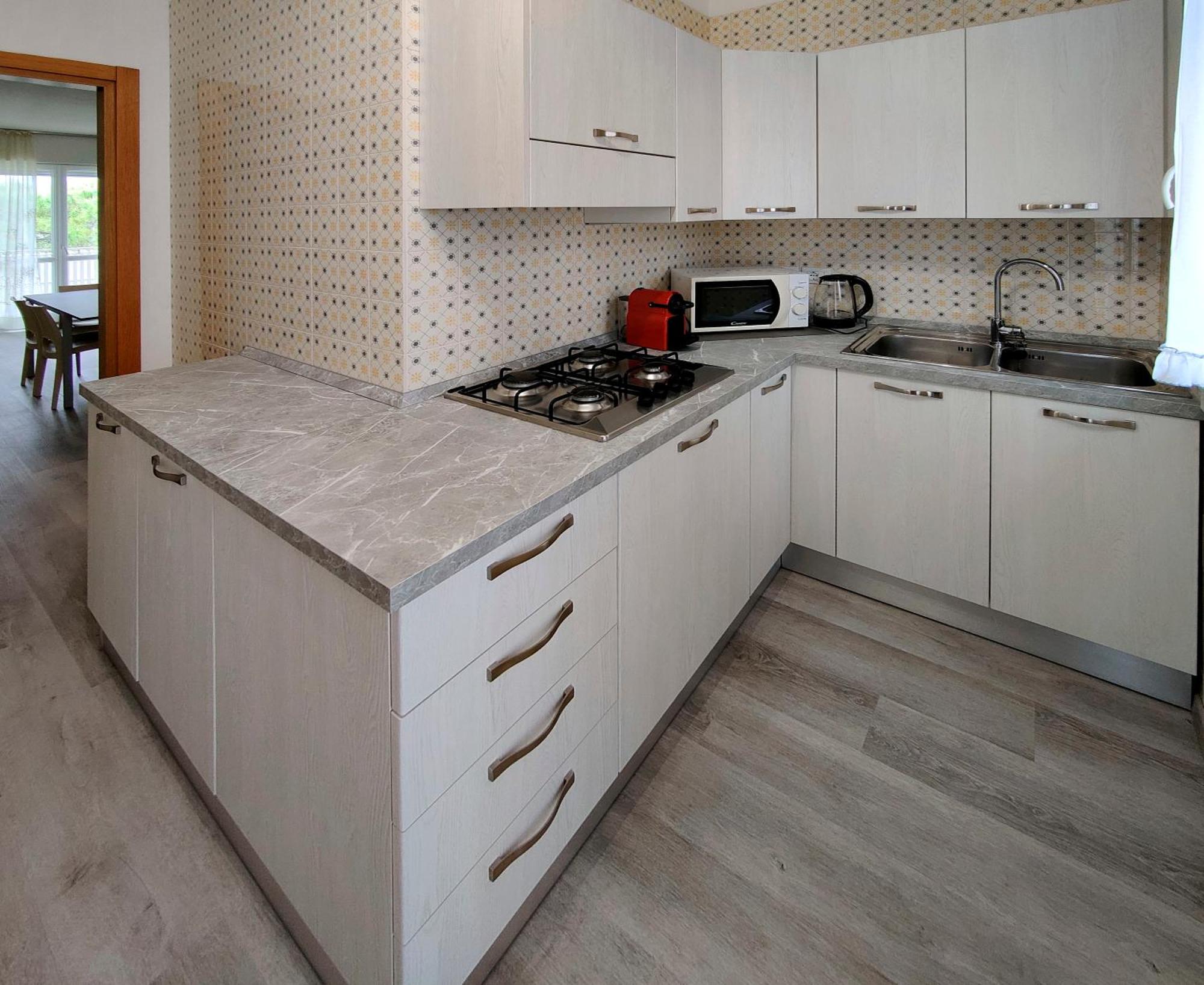 Casa Bivi - Apartments With 1 And 2 Bedrooms - Click Here For More Availabilities 利尼亚诺萨比亚多罗 外观 照片