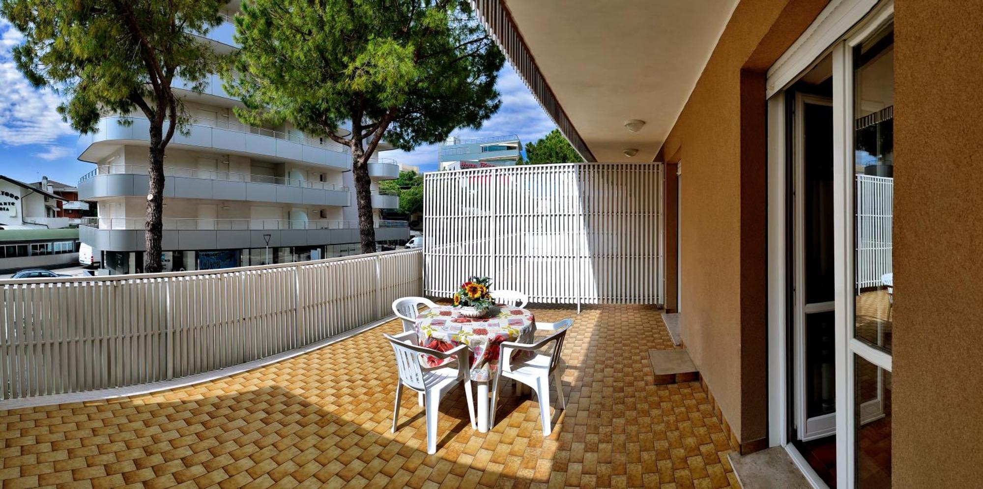 Casa Bivi - Apartments With 1 And 2 Bedrooms - Click Here For More Availabilities 利尼亚诺萨比亚多罗 外观 照片