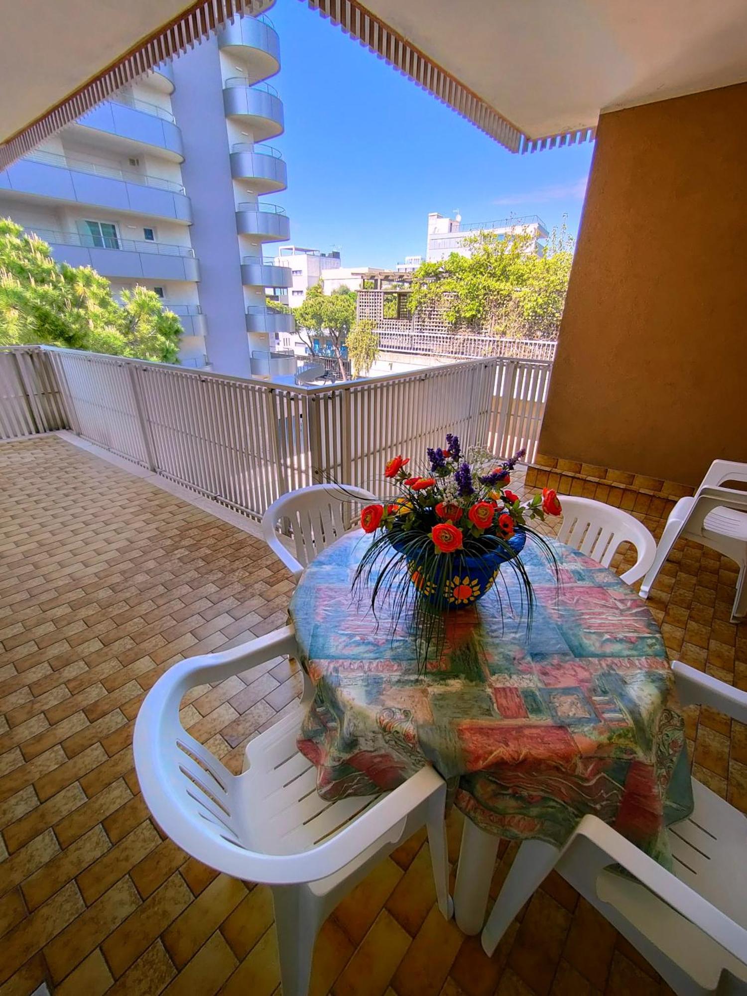 Casa Bivi - Apartments With 1 And 2 Bedrooms - Click Here For More Availabilities 利尼亚诺萨比亚多罗 外观 照片