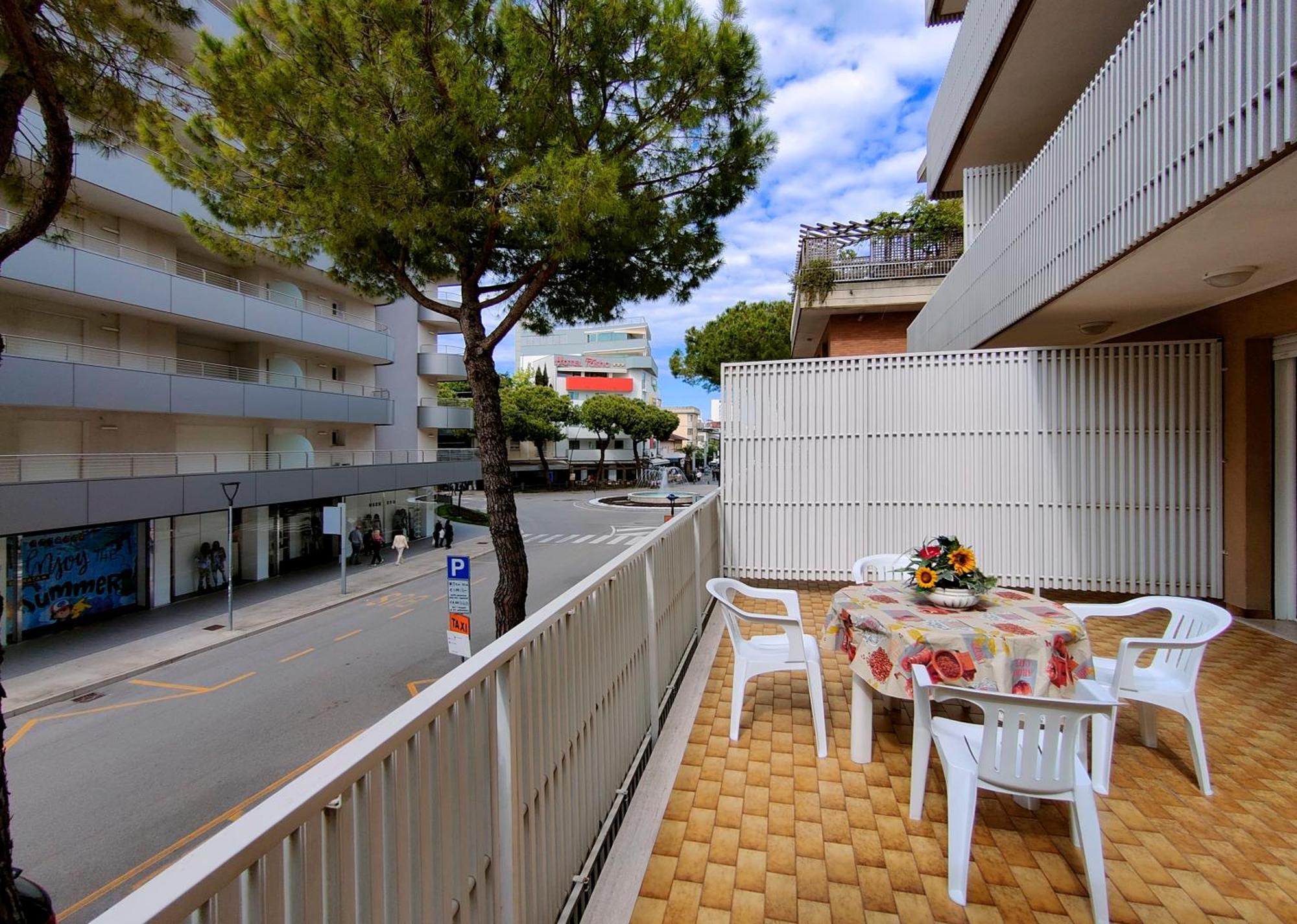 Casa Bivi - Apartments With 1 And 2 Bedrooms - Click Here For More Availabilities 利尼亚诺萨比亚多罗 外观 照片