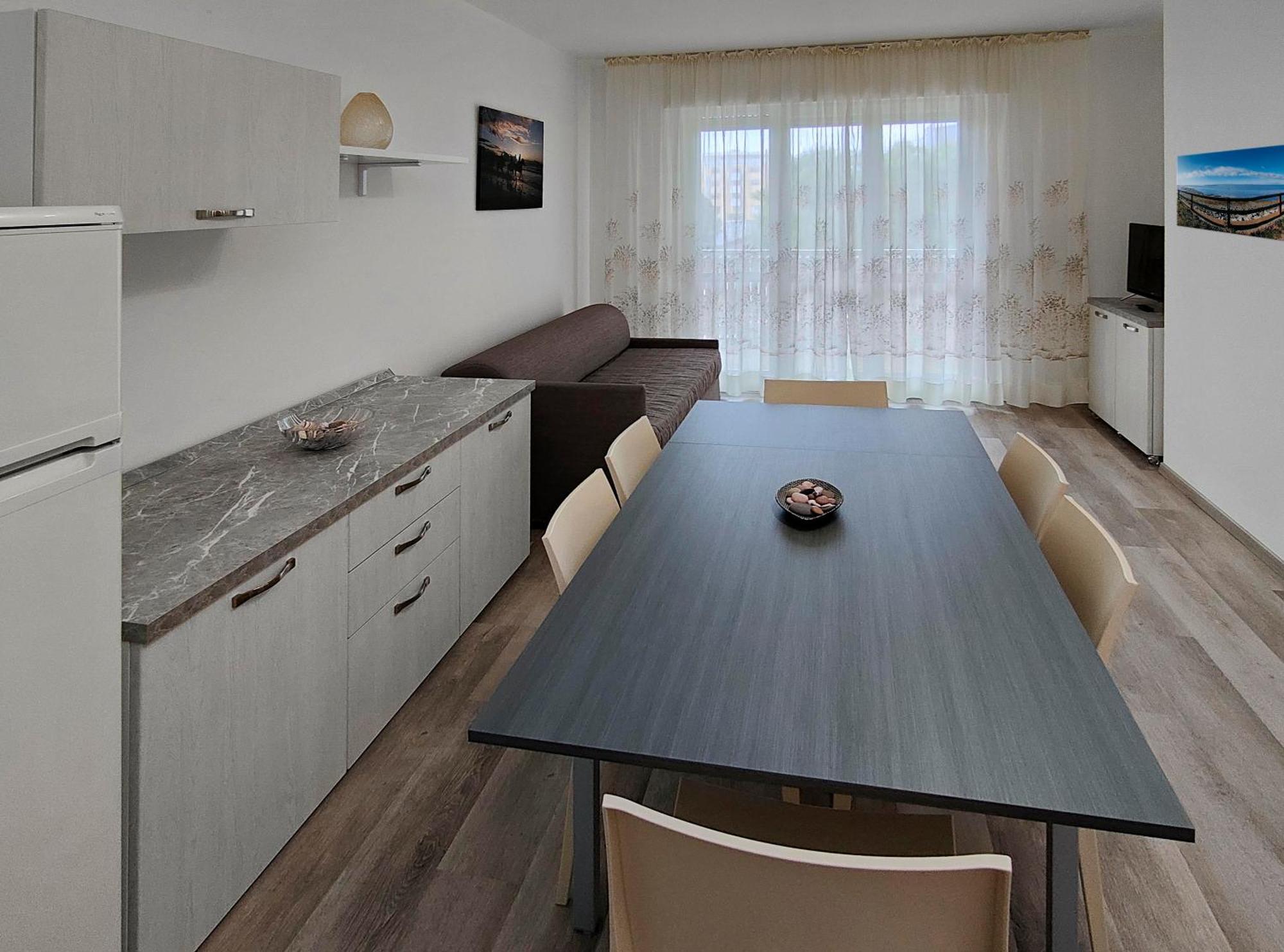 Casa Bivi - Apartments With 1 And 2 Bedrooms - Click Here For More Availabilities 利尼亚诺萨比亚多罗 外观 照片